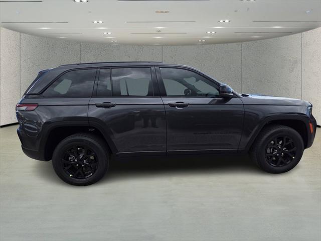 2025 Jeep Grand Cherokee GRAND CHEROKEE ALTITUDE 4X2