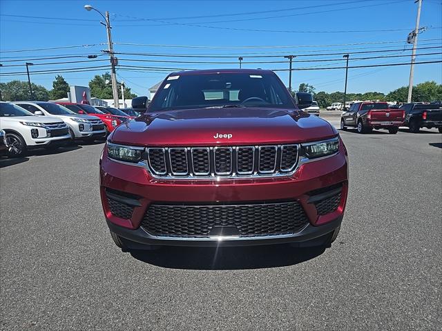 2025 Jeep Grand Cherokee GRAND CHEROKEE LAREDO X 4X4