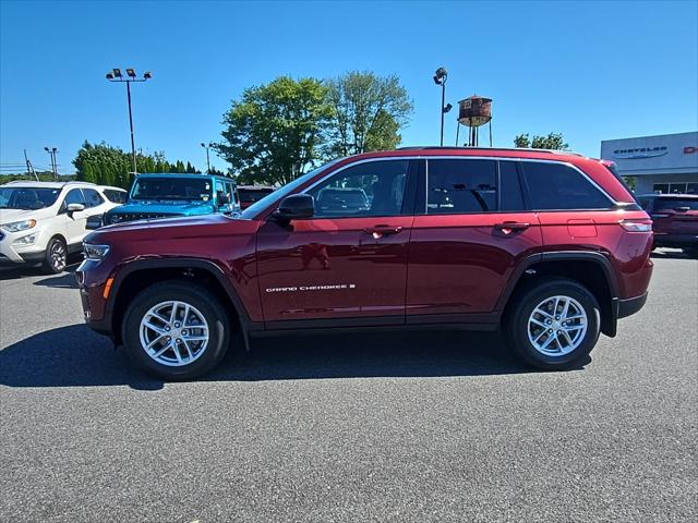 2025 Jeep Grand Cherokee GRAND CHEROKEE LAREDO X 4X4
