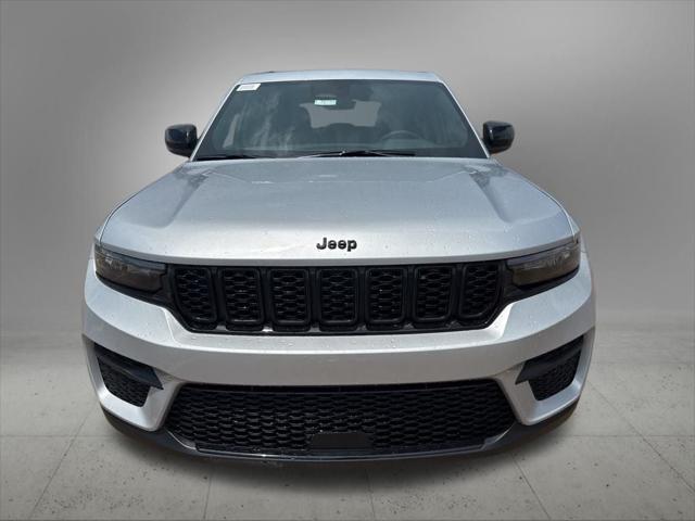 2025 Jeep Grand Cherokee GRAND CHEROKEE ALTITUDE 4X2