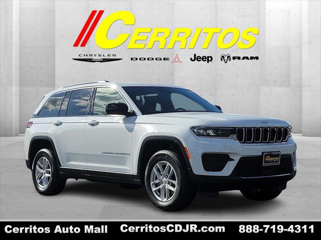 2025 Jeep Grand Cherokee GRAND CHEROKEE LAREDO X 4X4