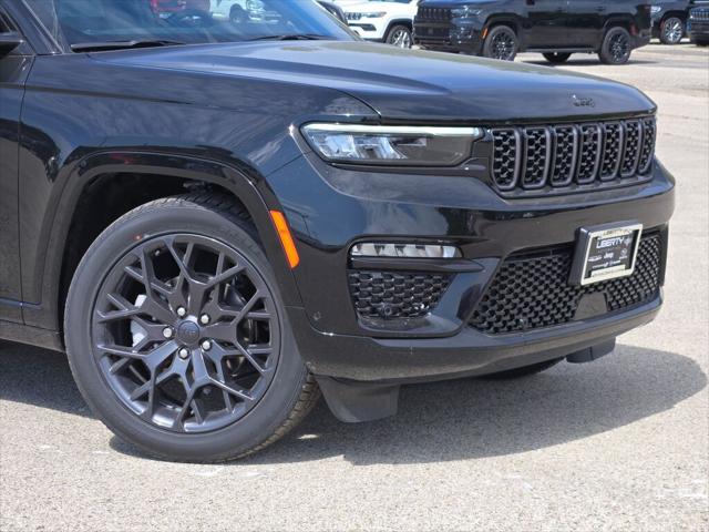 2025 Jeep Grand Cherokee GRAND CHEROKEE SUMMIT RESERVE 4X4