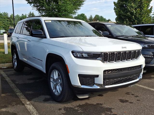 2025 Jeep Grand Cherokee GRAND CHEROKEE L LAREDO X 4X4