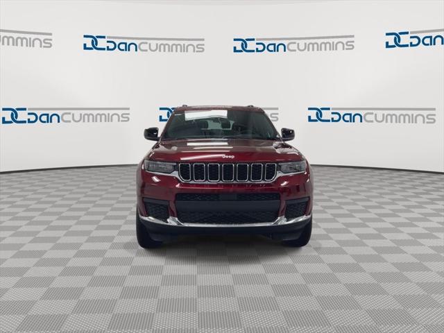 2025 Jeep Grand Cherokee GRAND CHEROKEE L LAREDO 4X4
