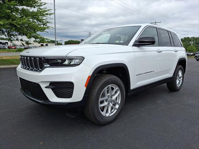 2025 Jeep Grand Cherokee GRAND CHEROKEE LAREDO X 4X4