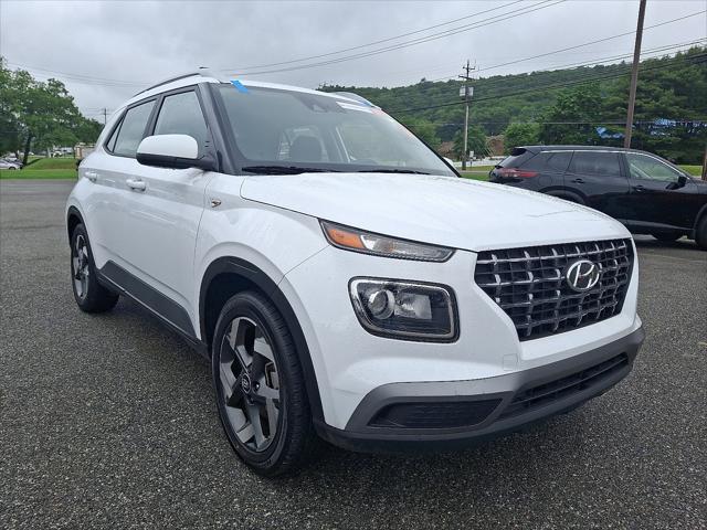 2022 Hyundai Venue SEL