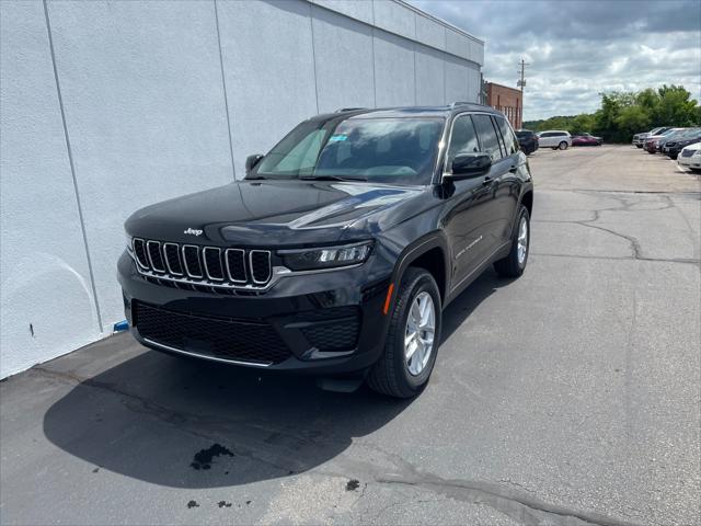 2025 Jeep Grand Cherokee GRAND CHEROKEE LAREDO X 4X4 2025 Jeep Grand Cherokee GRAND CHEROKEE LAREDO X 4X4