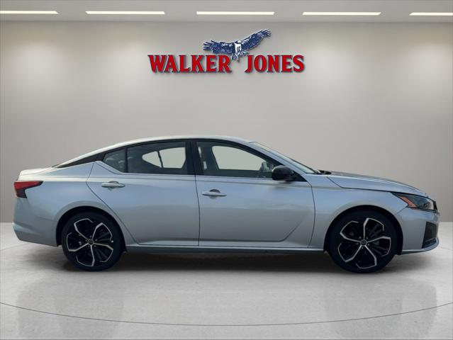 2024 Nissan Altima SR FWD