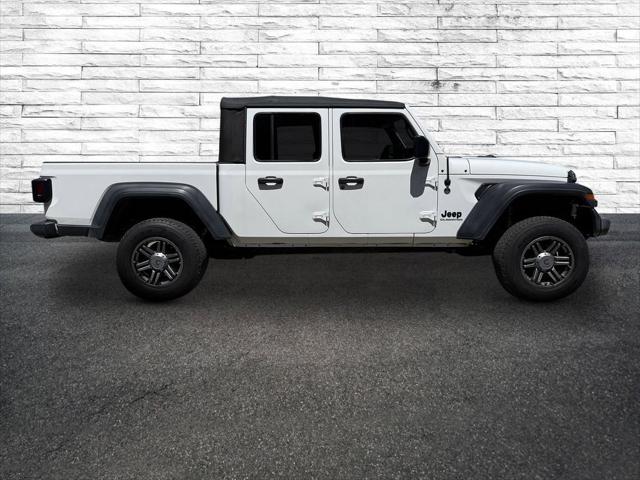 2020 Jeep Gladiator Sport S 4X4 2020 Jeep Gladiator Sport S 4X4