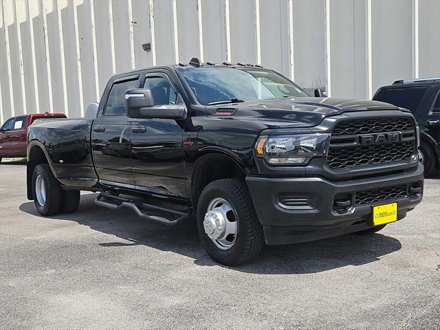 2024 RAM 3500 Tradesman Crew Cab 4x4 8 Box