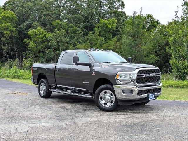2017 RAM 1500 Sport Regular Cab 4x2 64 Box