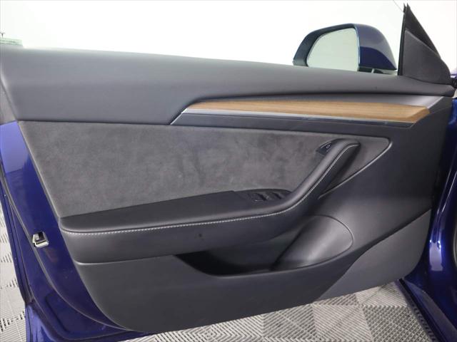 2022 Tesla Model 3 Rear-Wheel Drive
