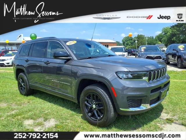 2022 Jeep Grand Cherokee L Laredo 4x4