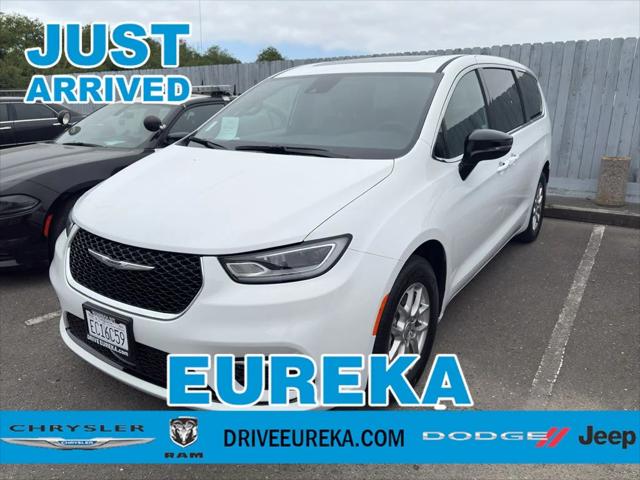 2025 Chrysler Pacifica PACIFICA SELECT