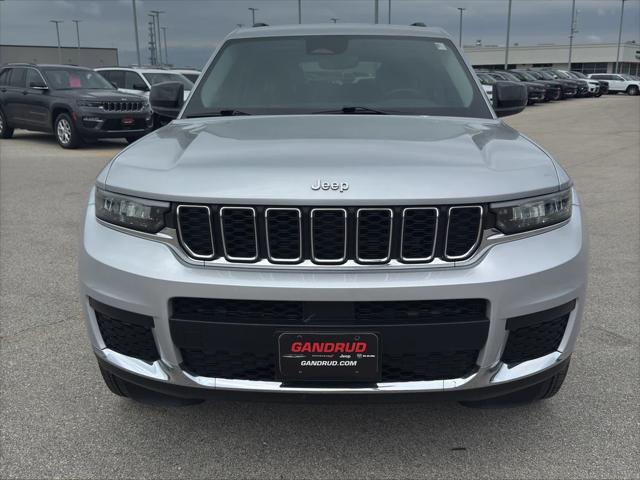 2022 Jeep Grand Cherokee L Laredo 4x4