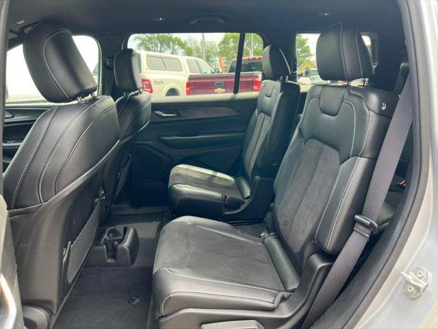 2024 Jeep Grand Cherokee L Altitude 4x4
