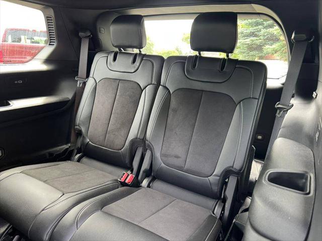 2024 Jeep Grand Cherokee L Altitude 4x4