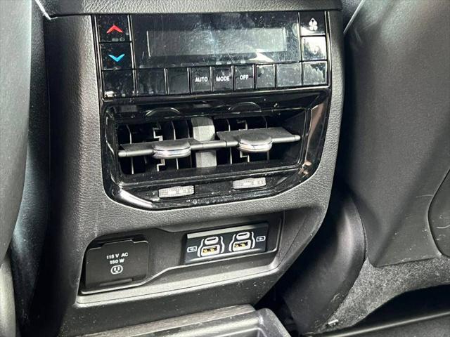 2024 Jeep Grand Cherokee L Altitude 4x4