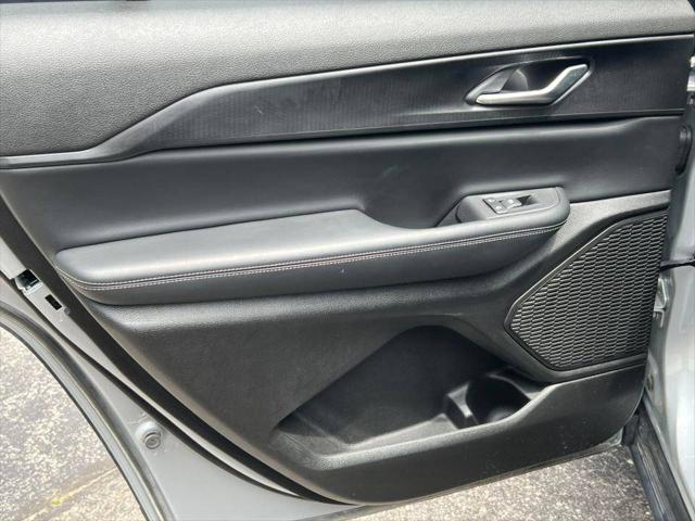 2024 Jeep Grand Cherokee L Altitude 4x4