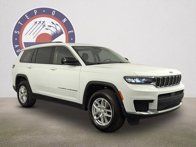 2023 Jeep Grand Cherokee L Laredo 4x2