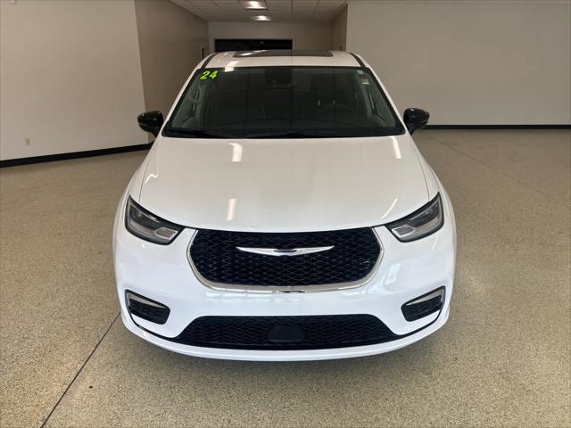 2024 Chrysler Pacifica Limited