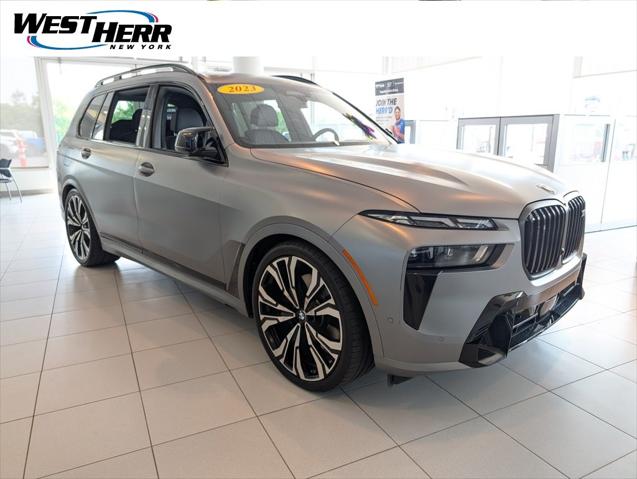2023 BMW X7 M60i