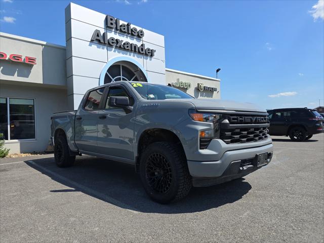 2024 Chevrolet Silverado 1500 4WD Crew Cab Short Bed Custom