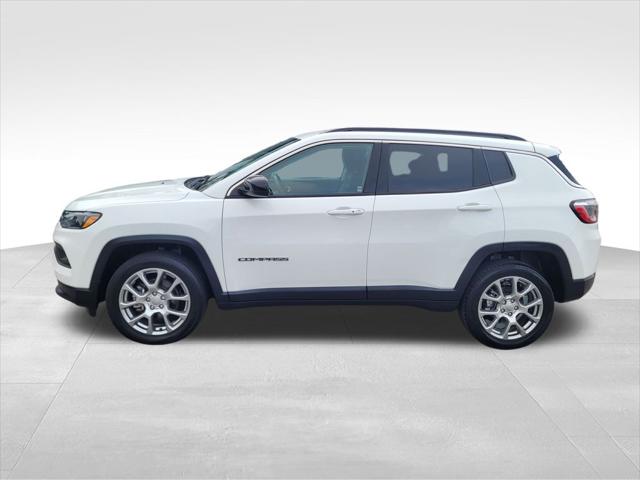 2022 Jeep Compass Latitude Lux 4x4