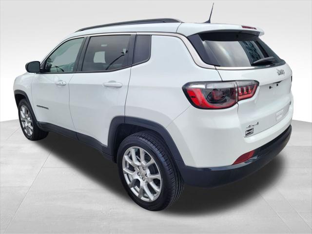 2022 Jeep Compass Latitude Lux 4x4
