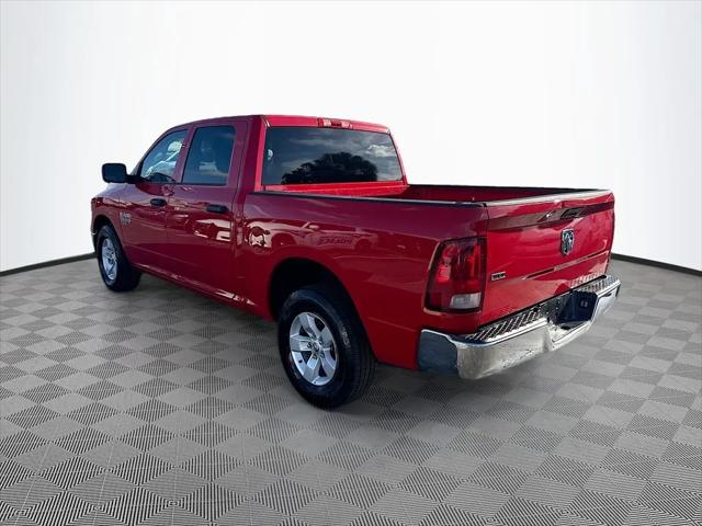 2022 Ram 1500 Classic SLT Crew Cab 4x2 5'7" Box