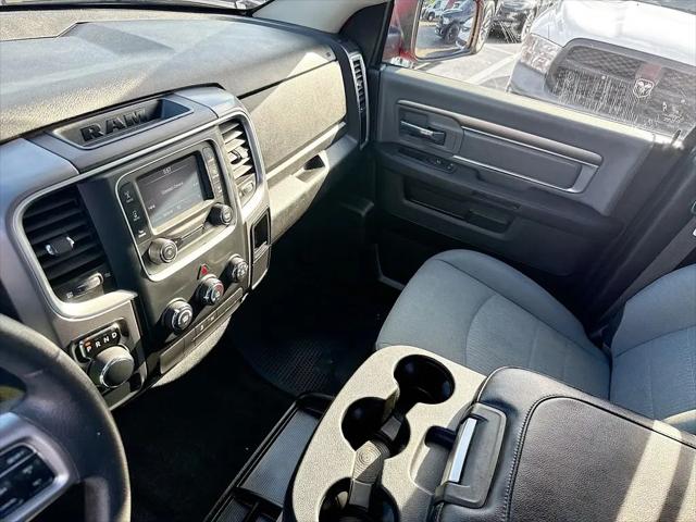 2022 Ram 1500 Classic SLT Crew Cab 4x2 5'7" Box