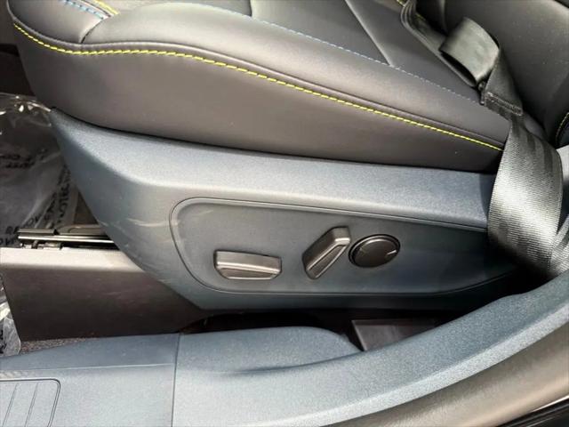 2025 Ford Maverick Lobo Standard