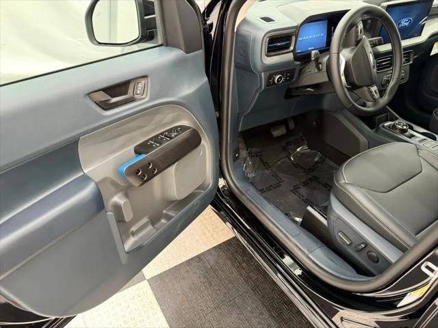 2025 Ford Maverick Lobo Standard