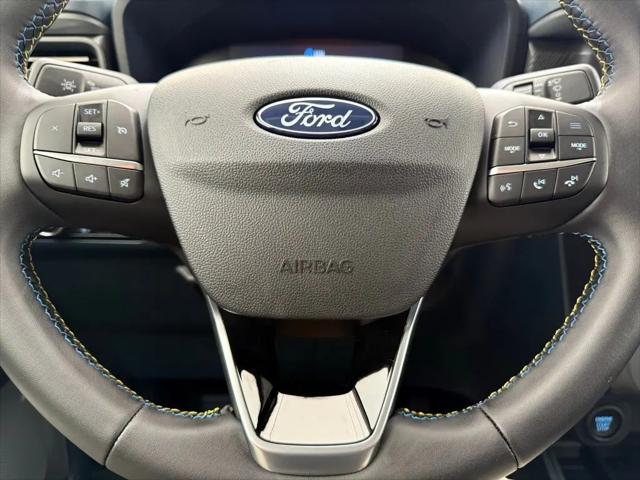 2025 Ford Maverick Lobo Standard