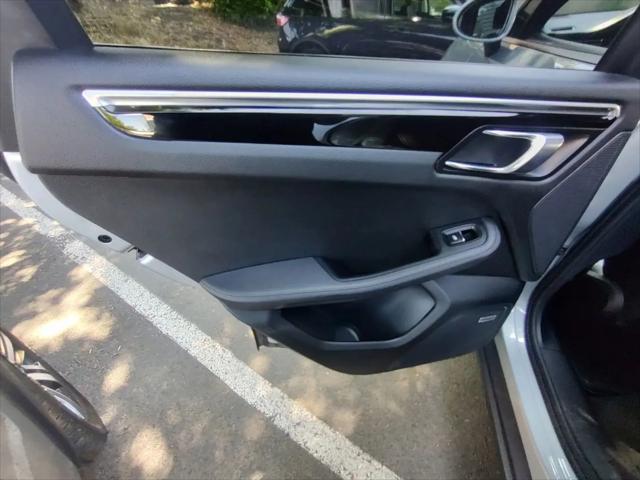 2019 Porsche Macan Standard