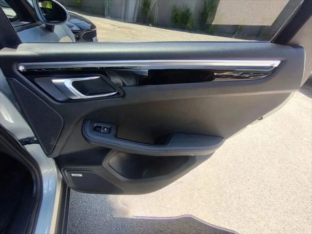 2019 Porsche Macan Standard