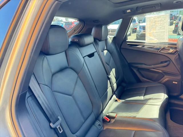 2019 Porsche Macan Standard