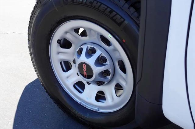 2025 GMC Sierra 3500HD 4WD Double Cab Long Bed Pro