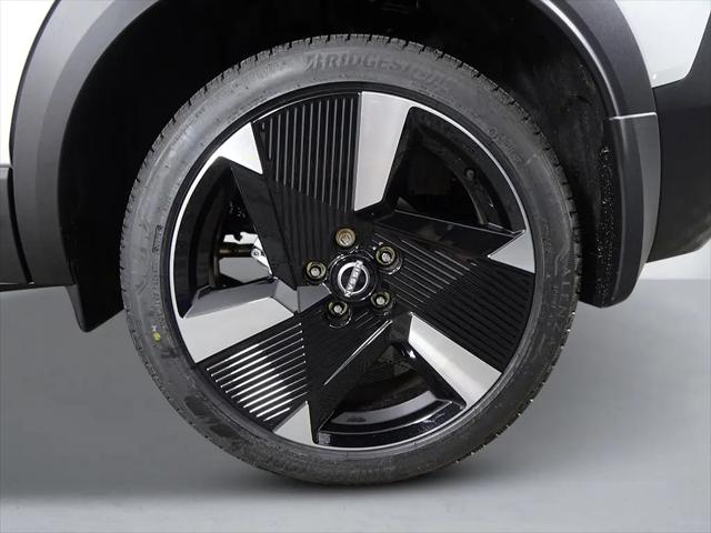 2025 Nissan Kicks SR Intelligent AWD