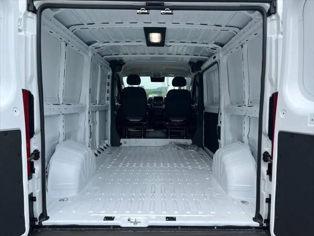 2025 Ram ProMaster Cargo Van Tradesman Low Roof 136" WB w/Pass Seat