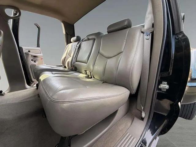 2004 Chevrolet Silverado 3500 LT
