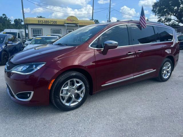 2017 Chrysler Pacifica Limited for sale in Tampa, FL