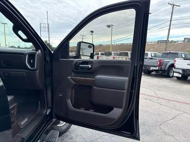 2020 GMC Sierra 3500HD 4WD Crew Cab Long Bed Denali