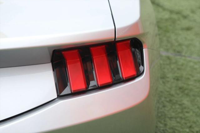 2024 Ford Mustang EcoBoost Fastback