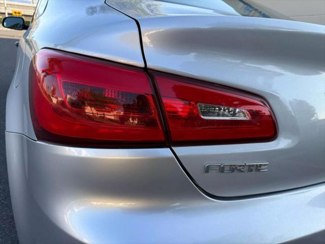 2016 Kia Forte Koup SX