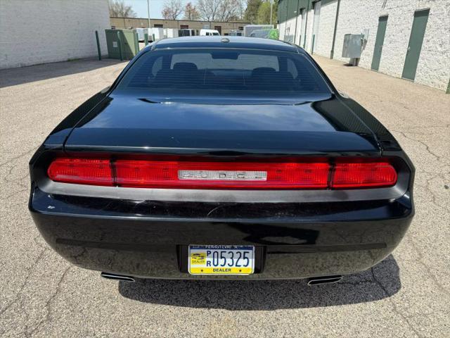 2013 Dodge Challenger SXT
