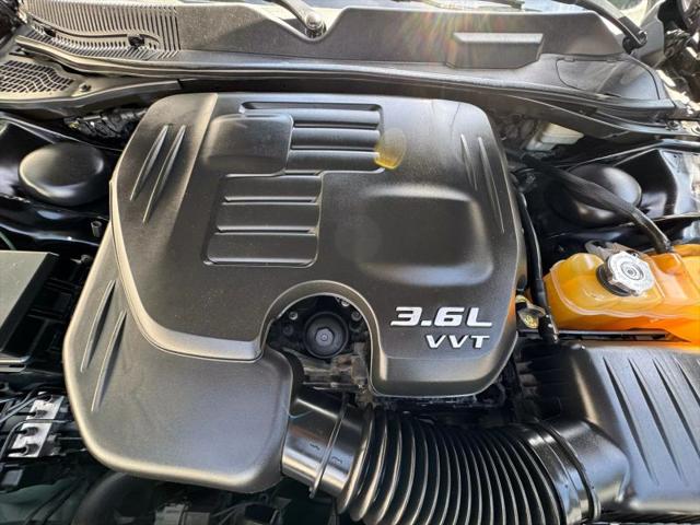 2013 Dodge Challenger SXT