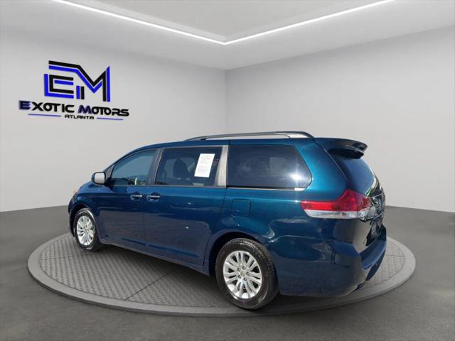 2011 Toyota Sienna XLE V6