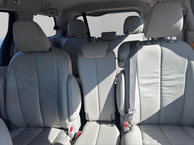 2011 Toyota Sienna XLE V6
