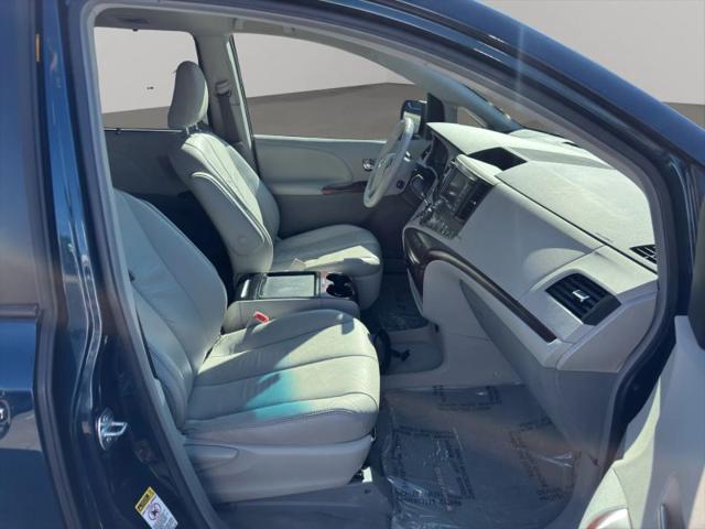 2011 Toyota Sienna XLE V6